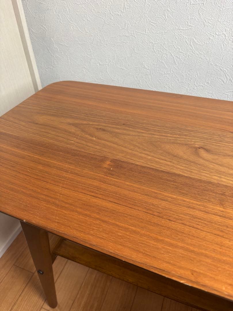 東屋　テーブル　カリモク60デザイン