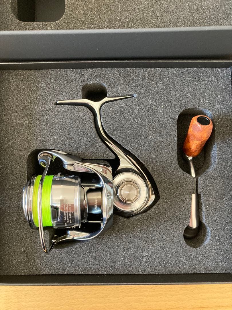 ダイワ スピニングリール イグジスト SF2000SS-H