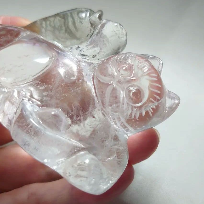 手彫り！貴重　水晶　魚を捕った招きねこ　置物　素敵な逸品