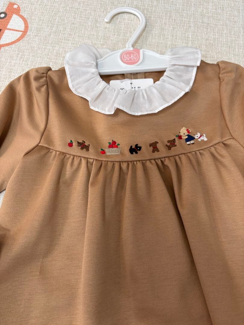 ✳︎新品✳︎ ファミリア familiar ワンピース　りんご　クマ　90 靴下