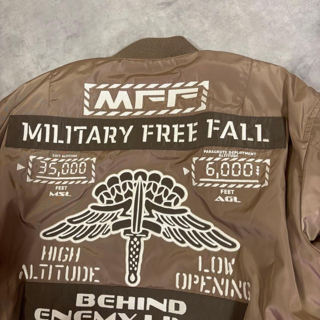 美品 AVIREX アヴィレックス MA-1 M.F.F. 希少カラー ベージュ