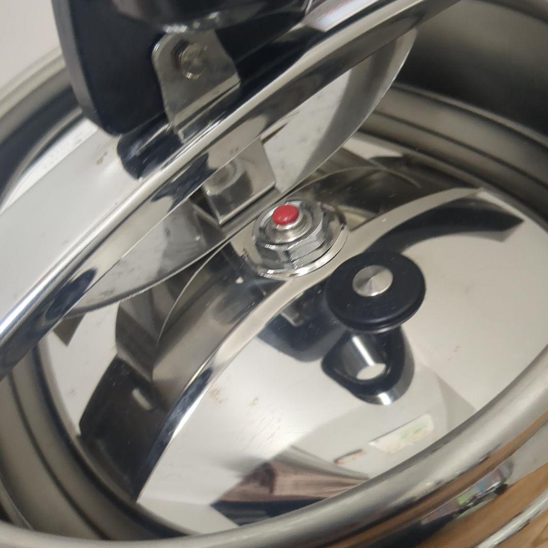 新品 未使用　Lagostina ラゴスティーナ90　イタリア製圧力鍋 7L