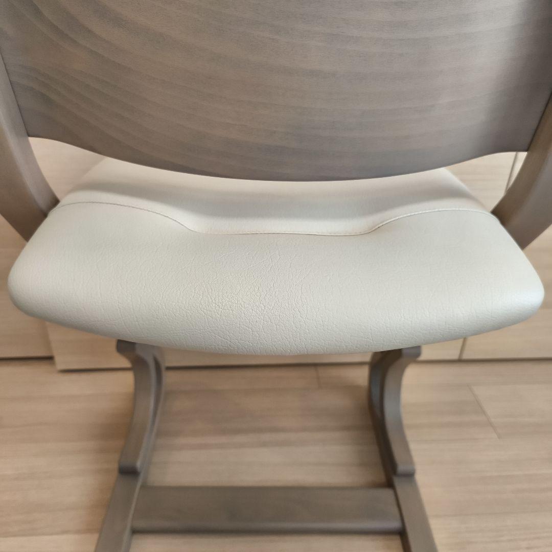 良品 KARIMOKU CHITANO カリモク チターノ 学習　子供用　椅子