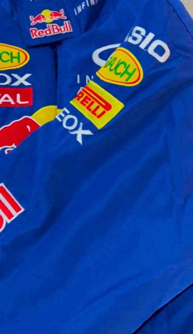 新品 RED BULL INFINITI 刺繍中綿 F1レーシングジャケットB7