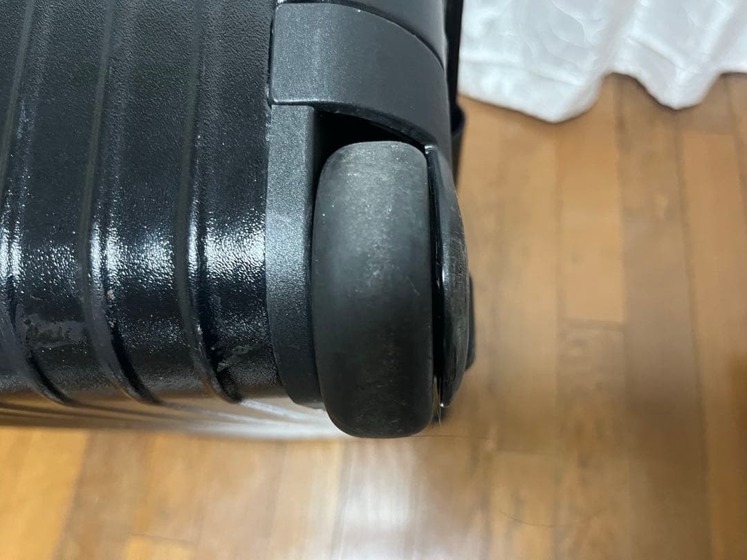 60L RIMOWA リモワ サルサ キャリーケース　ブラック　美品