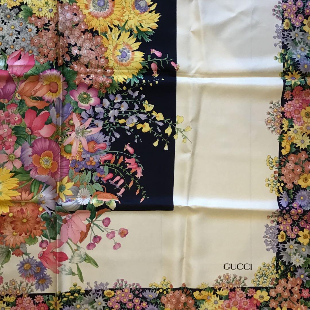 グッチ　GUCCI フローラ　シルクスカーフ オールドグッチ　ビンテージ　花柄