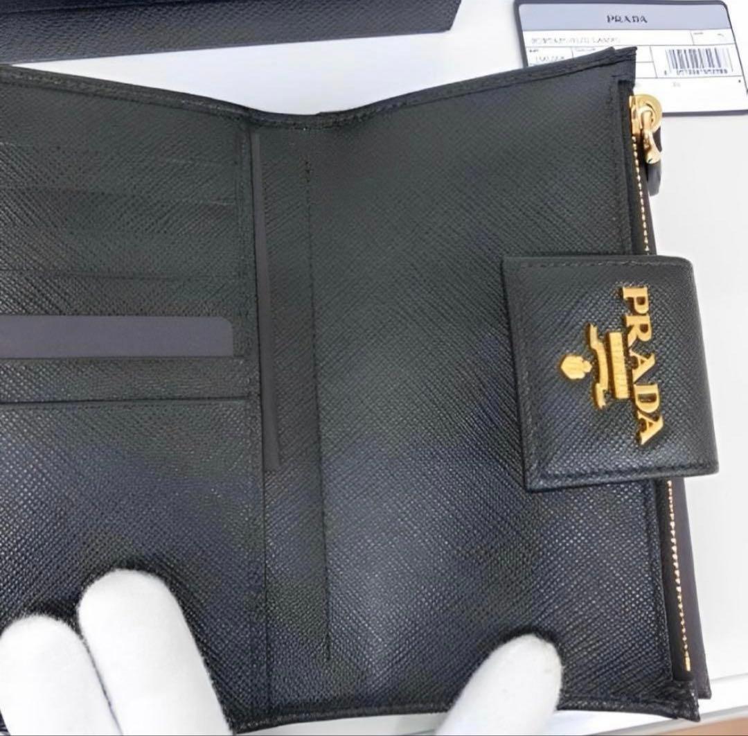 新品再入荷　PRADA サフィアーノ 2つ折レザー財布 1ML005 F0002