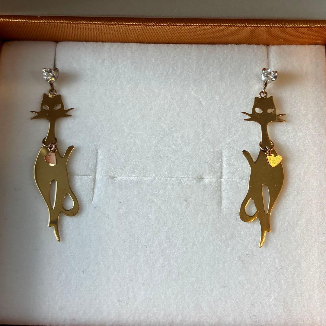 K10 おしゃれネコ　ピアス