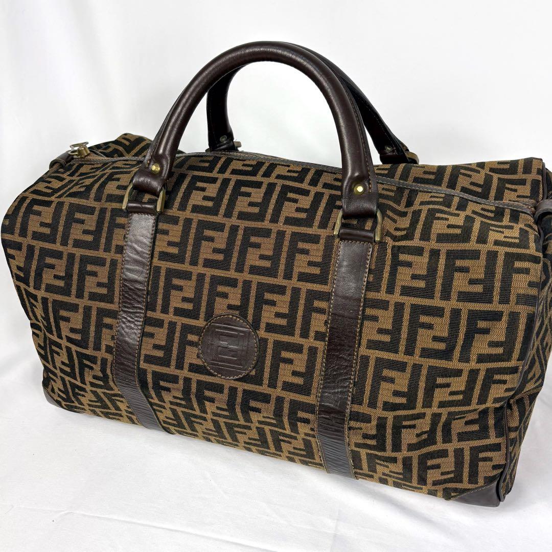 フェンディ ズッカ 総柄 ボストンバッグ キャンバス レザー 大容量 ブラウン