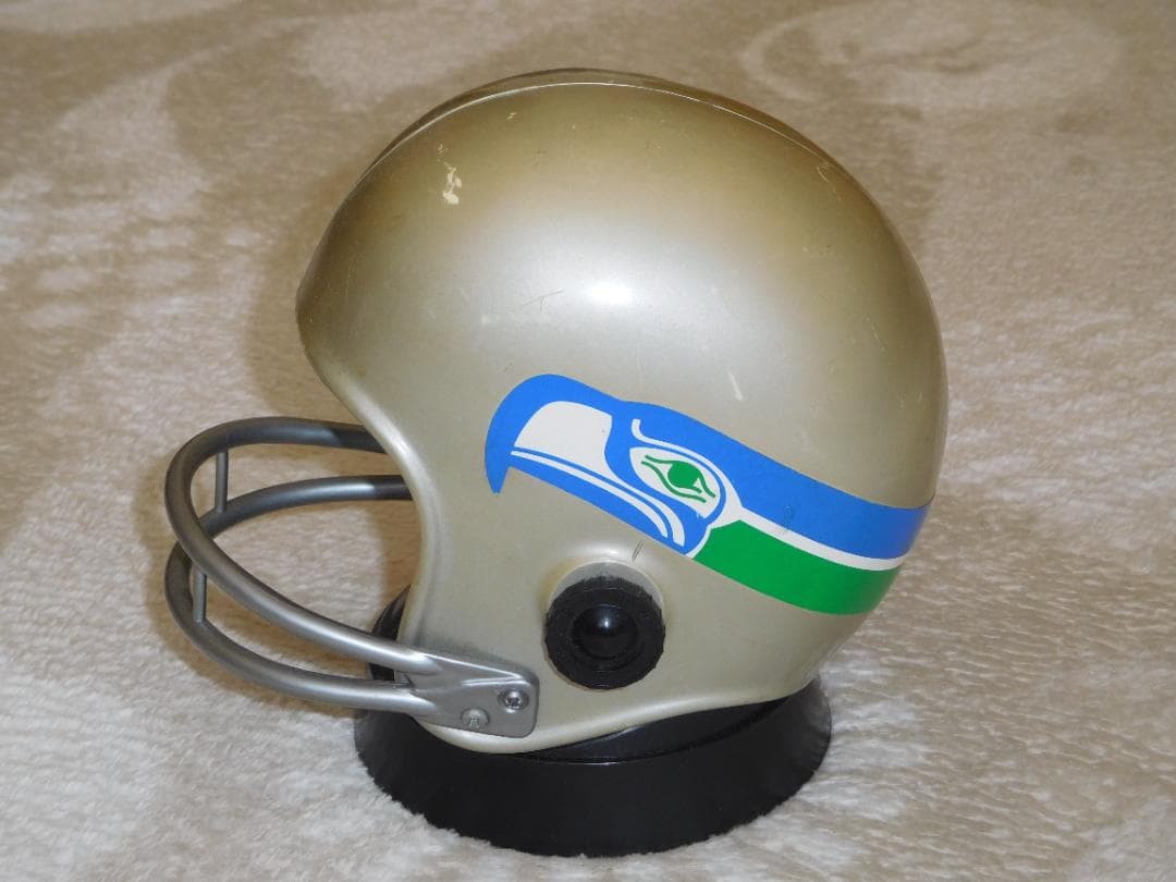 NFL シーホークス アメリカンフットボール ミニヘルメット ラジオ