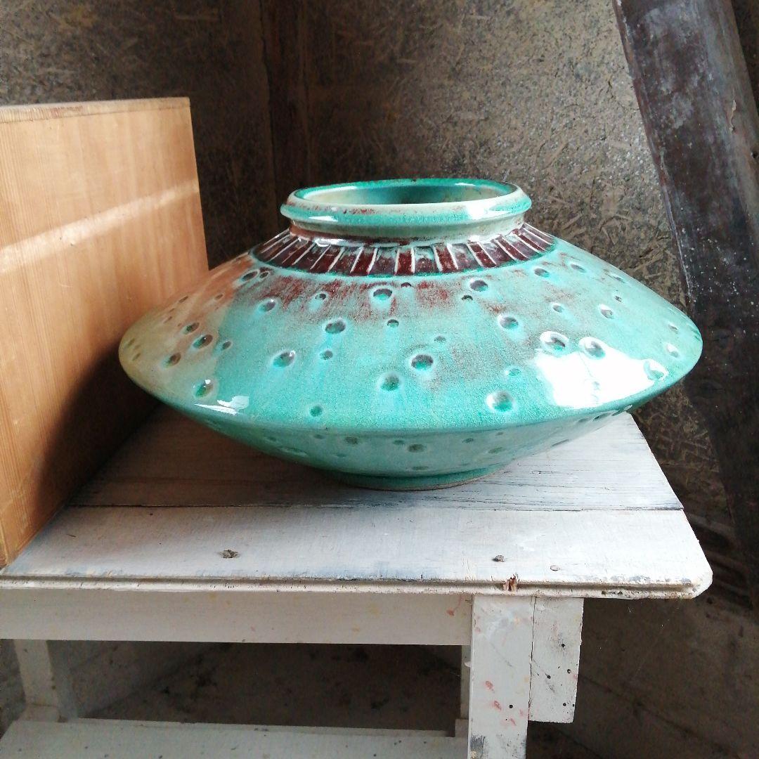 赤膚山焼　尾西楽斎　碧釉御所車車輪形花瓶　41cm