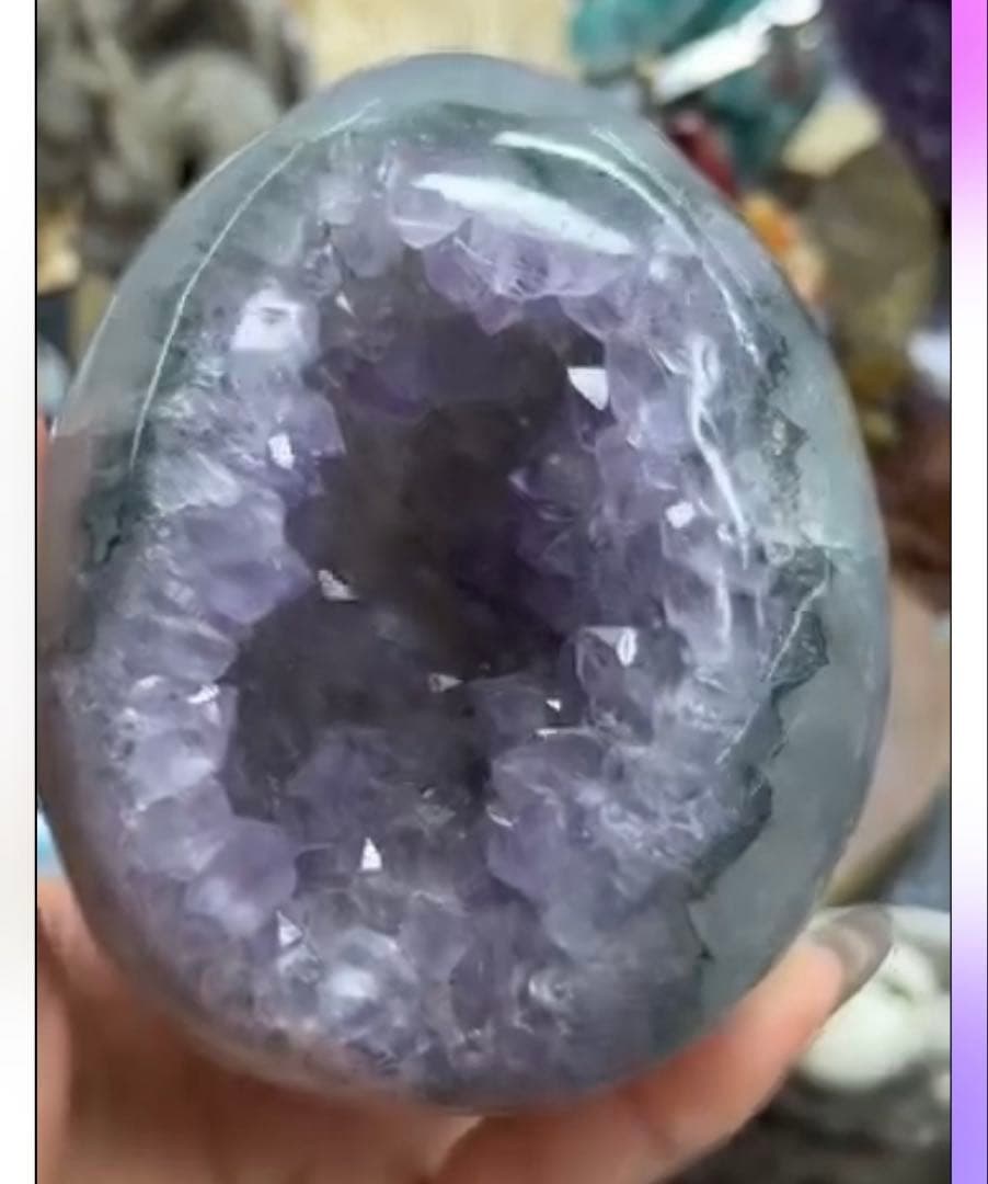 グリーン　アメジスト　タマゴ