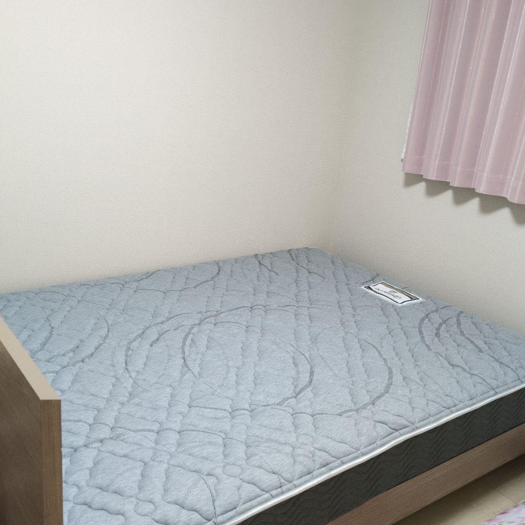 シモンズ ベッドマットレス　美品