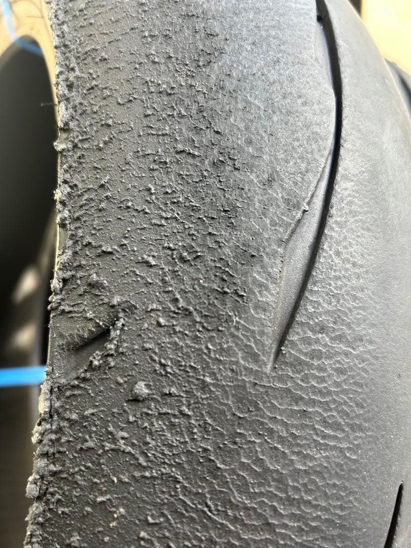 ブリヂストン　r11 ST600指定タイヤ