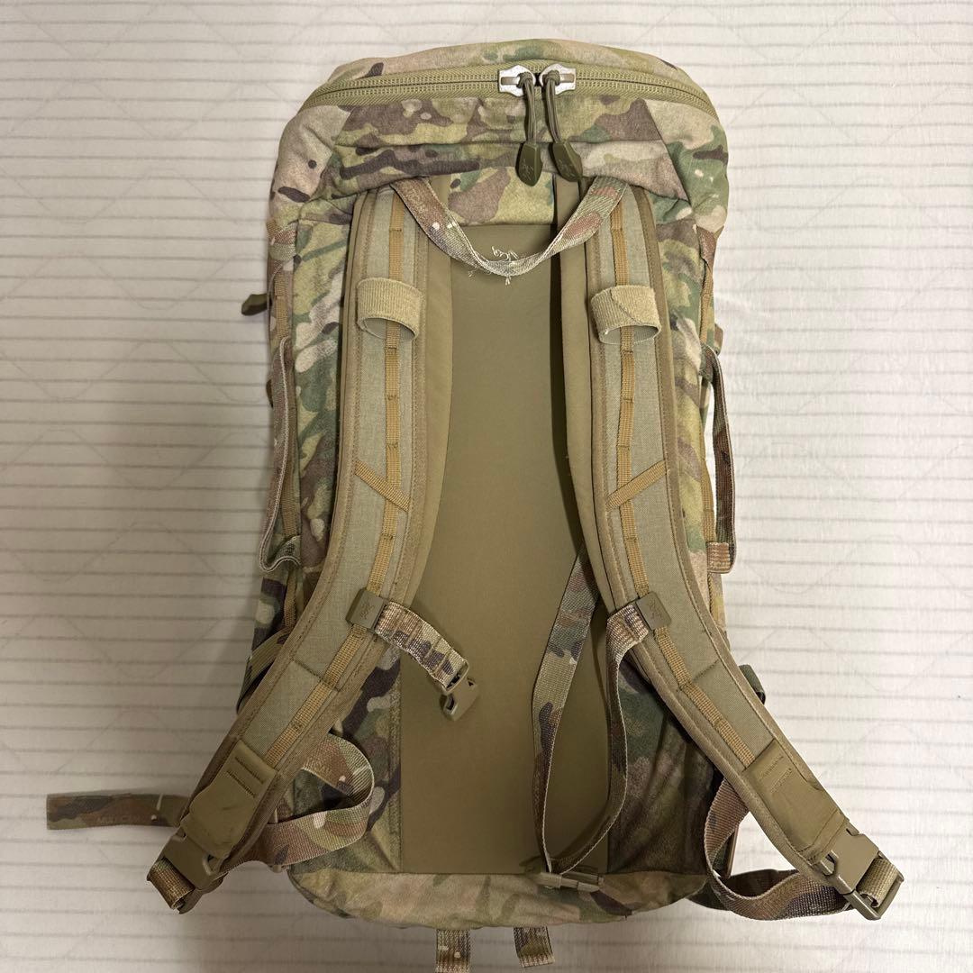 個人装備 Arc'teryx leaf ASSAULT PACK 30 MULTICAM