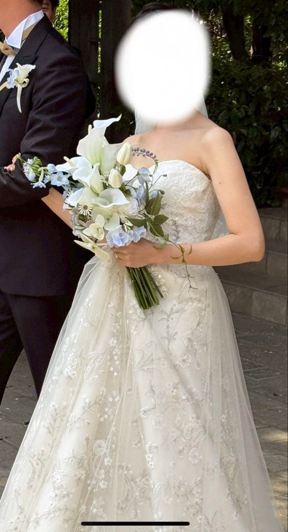 ウエディング アームブーケ ホワイト ブルー ブートニア付き