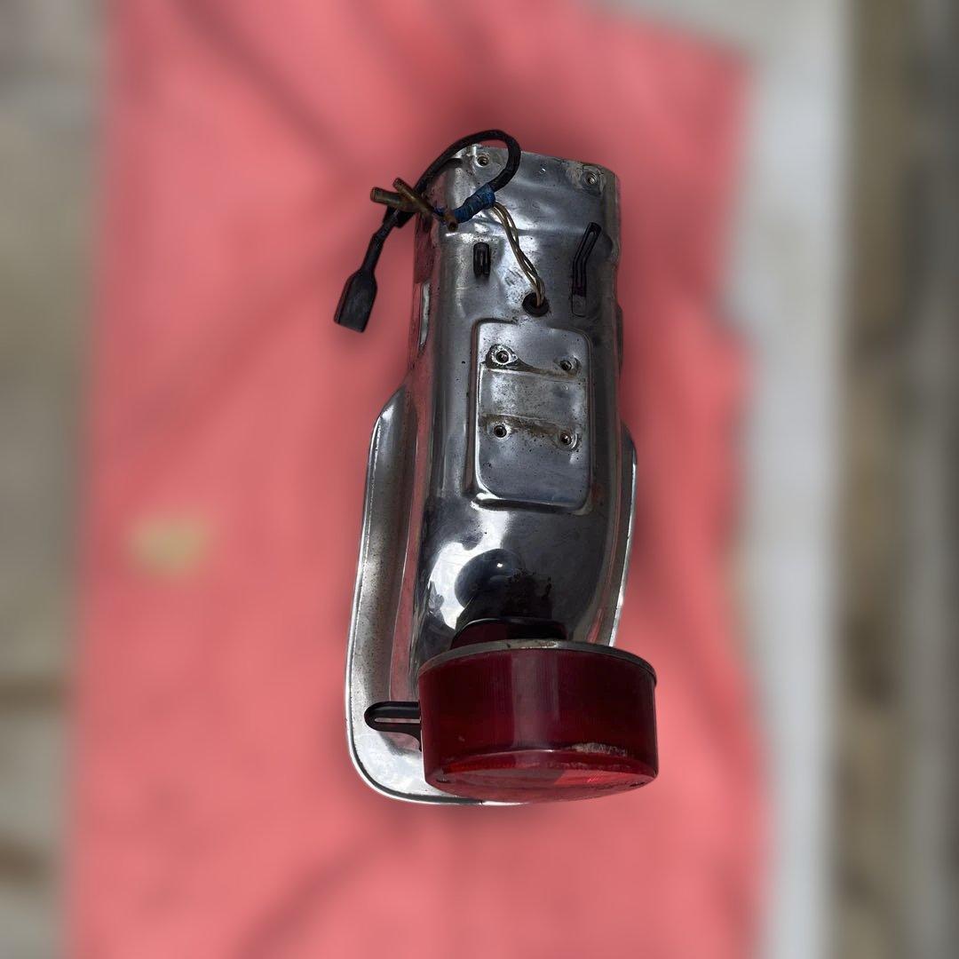 Z1 Z2 純正　リアフェンダー　テールランプ付き　ヤレ　19