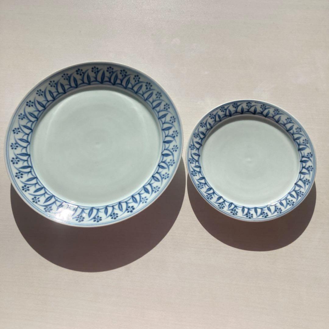 宮岡麻衣子　リムプレート　計8枚　染付洋花文皿