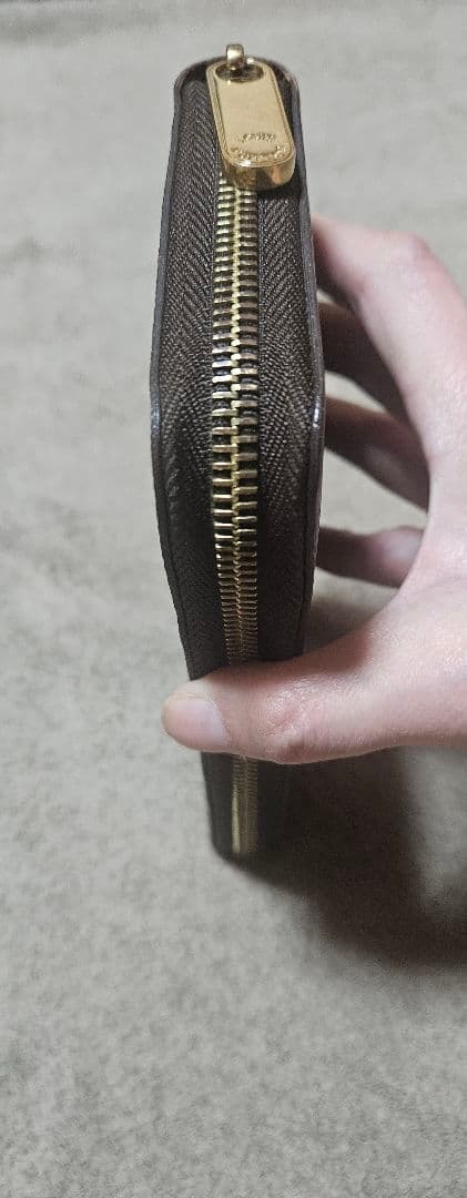 ルイヴィトンモノグラムジッピーウォレット