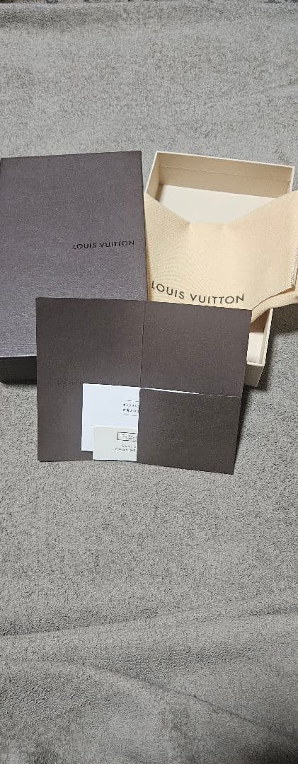 ルイヴィトンモノグラムジッピーウォレット