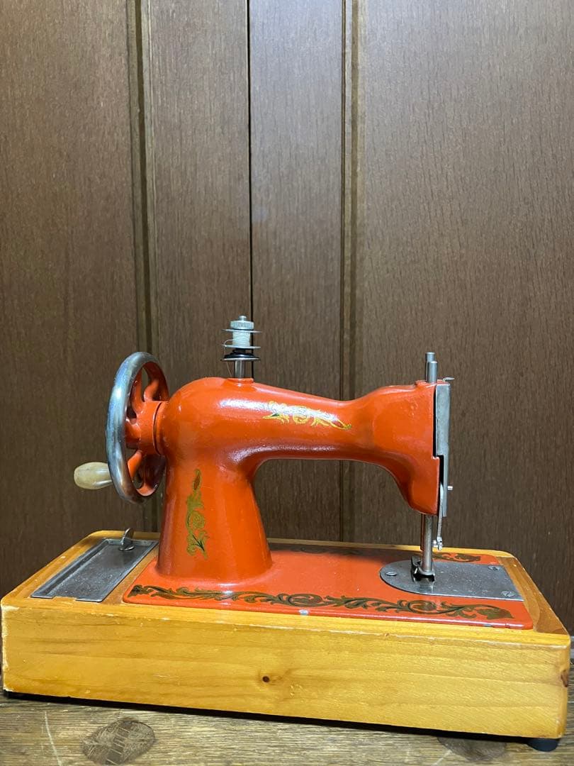 アンティークミシン ヴィンテージ レトロ 手回しミシン