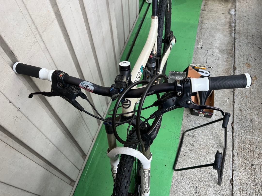 コメンサル　マウンテンバイク