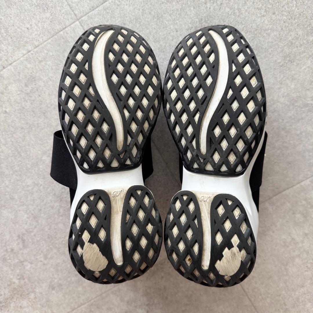 ロジェヴィヴィエ　スニーカー　クリスタルバックル　 黒　白　 37　厚底