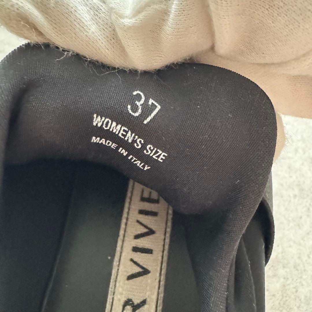 ロジェヴィヴィエ　スニーカー　クリスタルバックル　 黒　白　 37　厚底