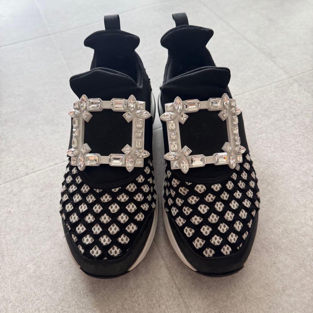 ロジェヴィヴィエ　スニーカー　クリスタルバックル　 黒　白　 37　厚底