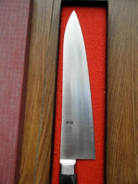 送料無料★料理好きな方、必見！職人向けの本格包丁「蓮山」　箱あり