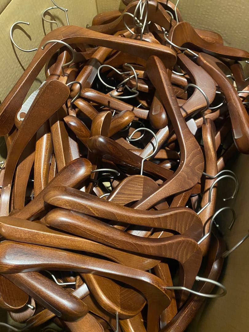 木製ハンガー　ハンガーまとめ売り　ハンガー　ブラウン　100本　4色