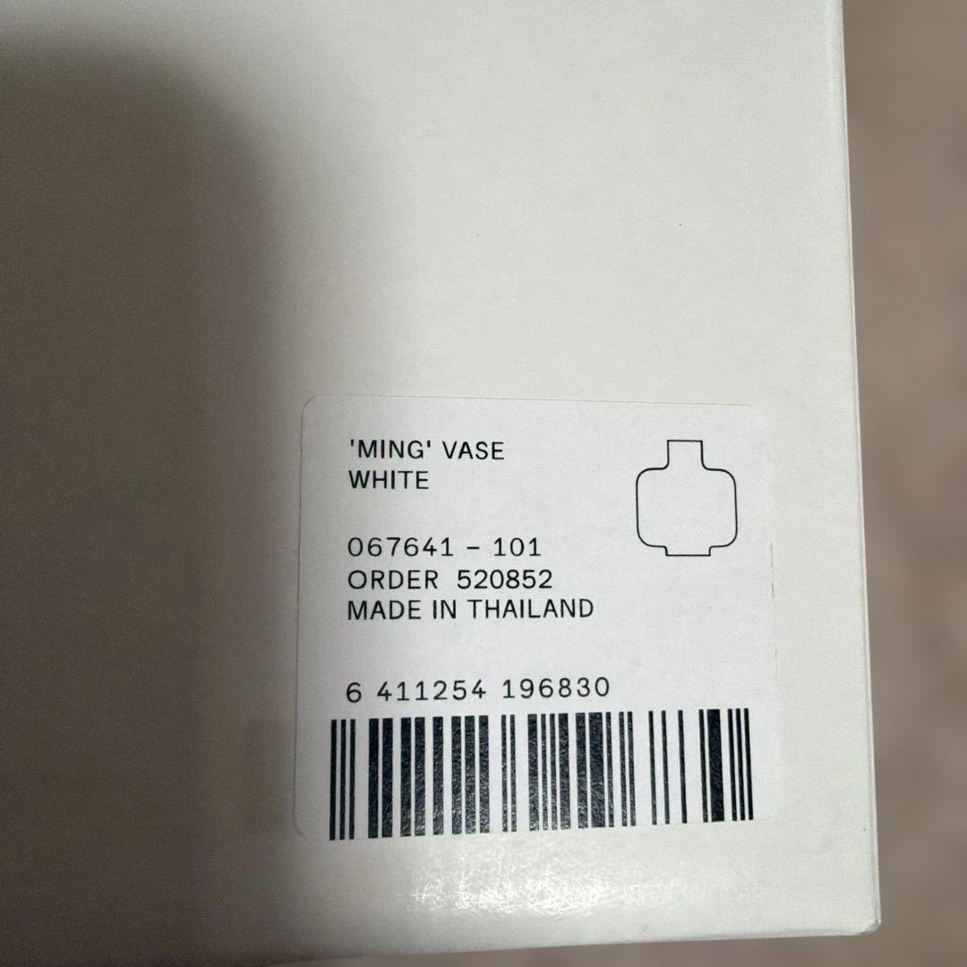 【新品未使用】マリメッコ　MINGフラワーベース　花瓶　ホワイト