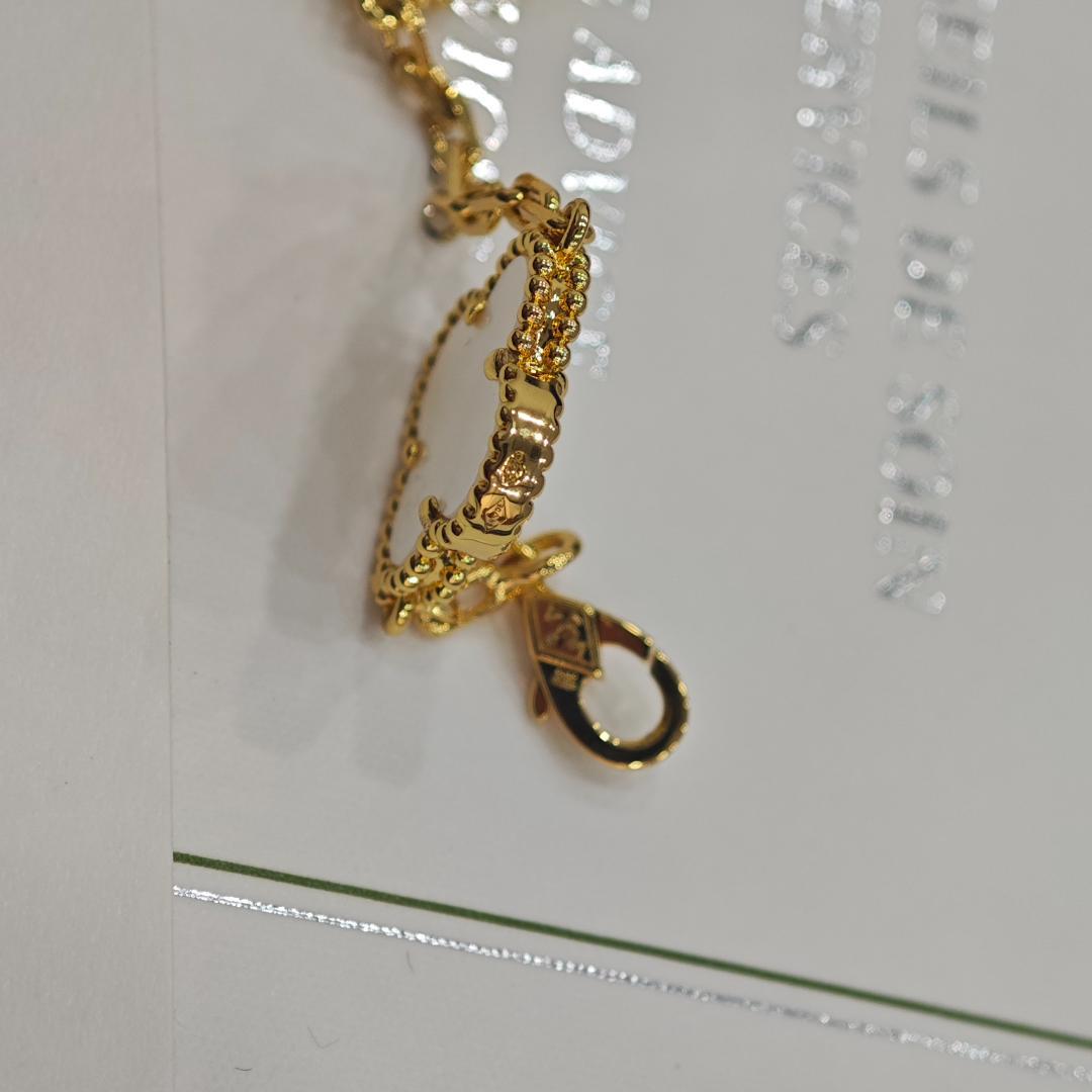 美品 ヴィンテージアルハンブラ 5 モチーフ マザーオブパール