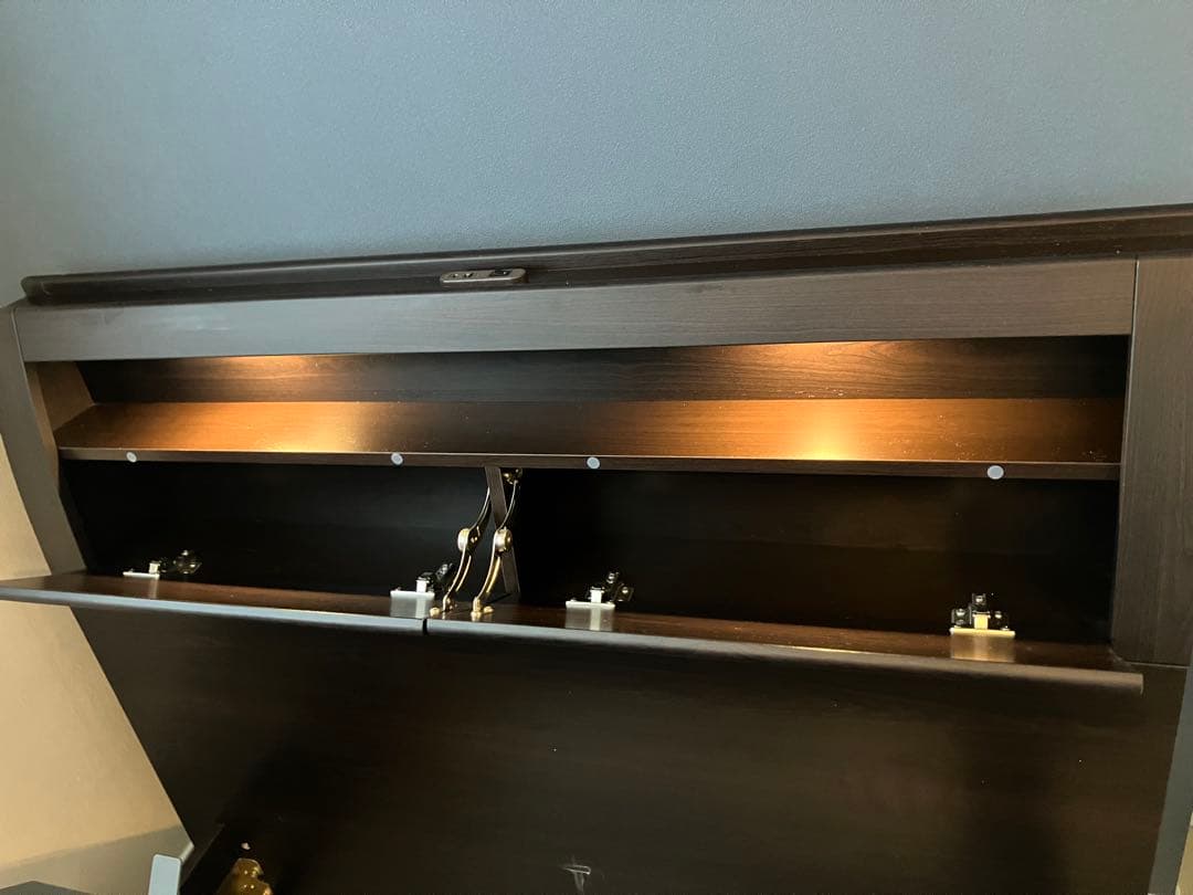 ニトリ／セミダブルベッドフレーム(OPグランCタテ 浅型/DBR)