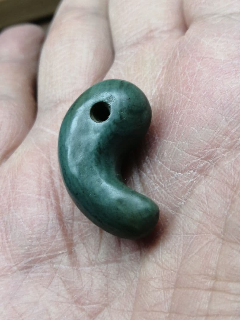 ★超貴重　古墳期『出雲石勾玉』出土品。本物。本物の古代勾玉です。