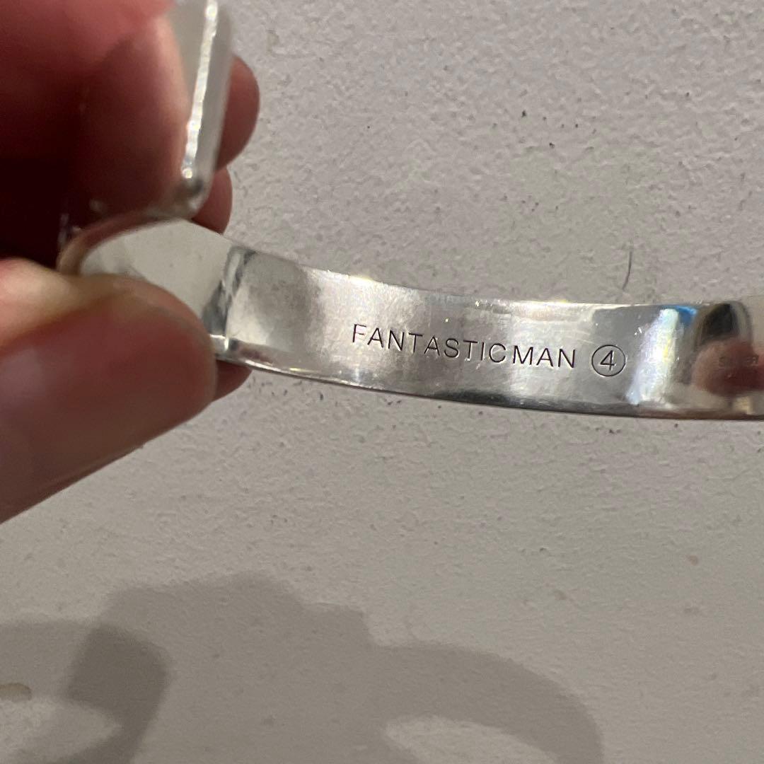 ファンタスティックマン　　シルバー 幾何学模様 バングル