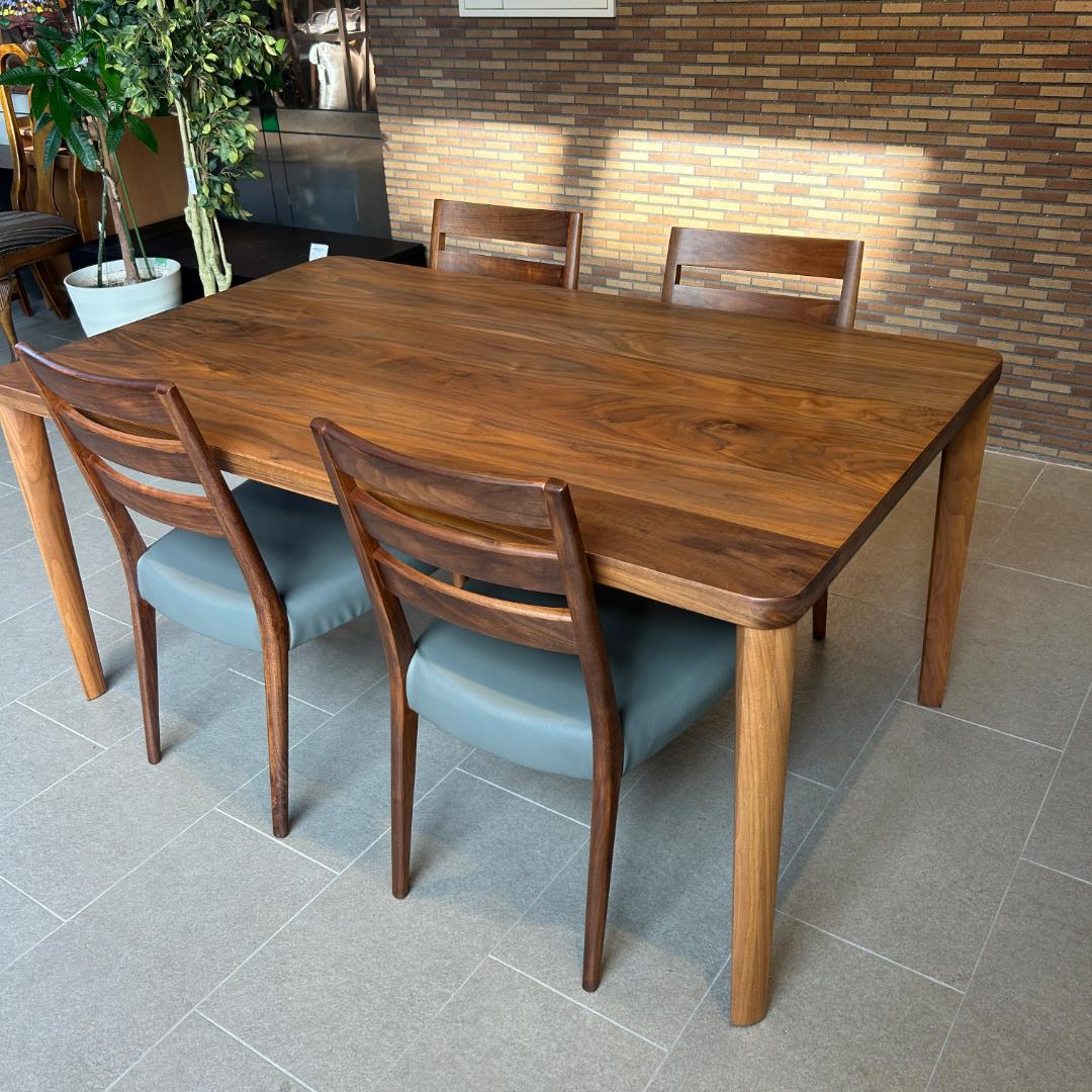 5分割のa♥Karimoku / カリモク　ダイニングテーブル＆チェア4脚