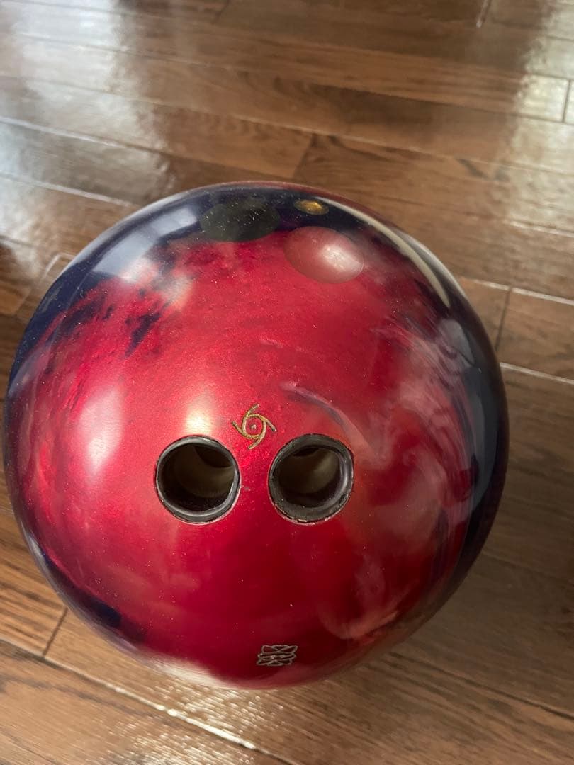 ボウリングボール クリスタルフィジックス