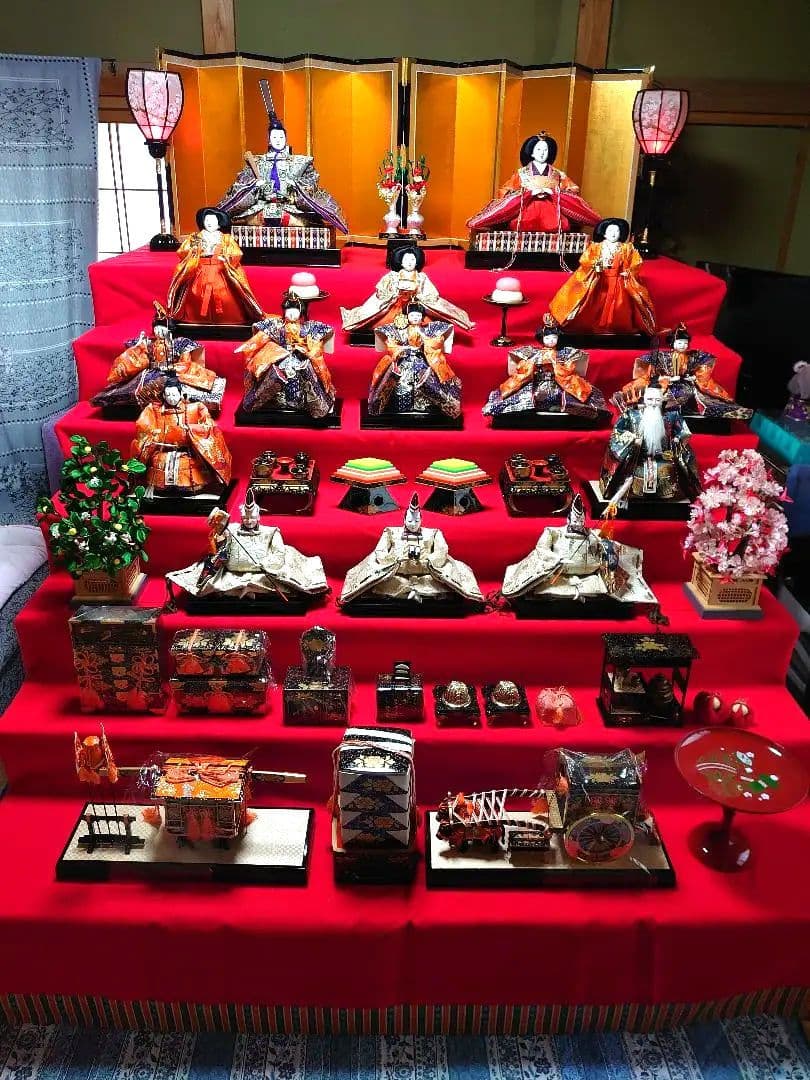 豪華！特大！雛人形 七段飾り 60号 幅190㎝×奥行210㎝