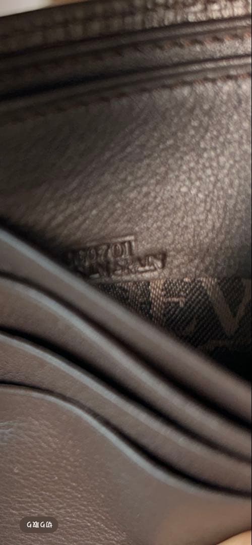 【そうりゅうぱぱ】＊未使用品＊LOEWE 二つ折り財布 ダークブラウン