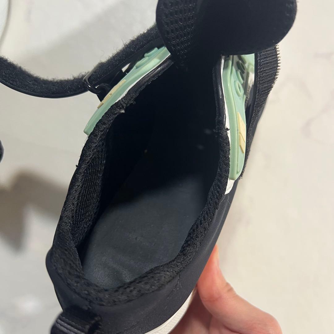 プラダスポーツ ベルクロ スニーカー 靴 黒 ラバーロゴ 花 23-23.5