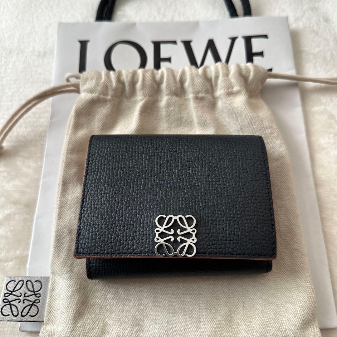 【kako】LOEWE ブラック レザー 三つ折り財布