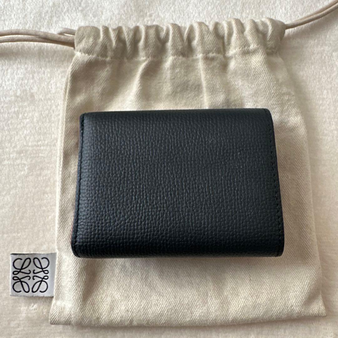 【kako】LOEWE ブラック レザー 三つ折り財布
