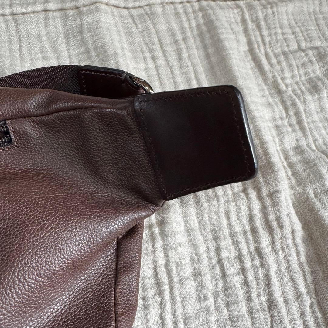 未使用　タグ付き　コーチ　COACH ブラウン　ボディーバッグ