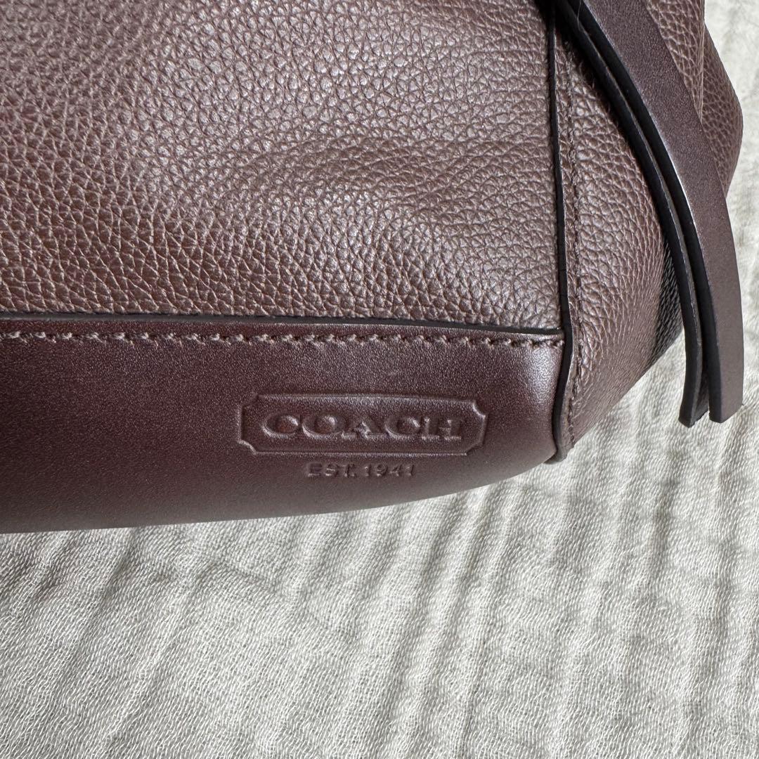 未使用　タグ付き　コーチ　COACH ブラウン　ボディーバッグ