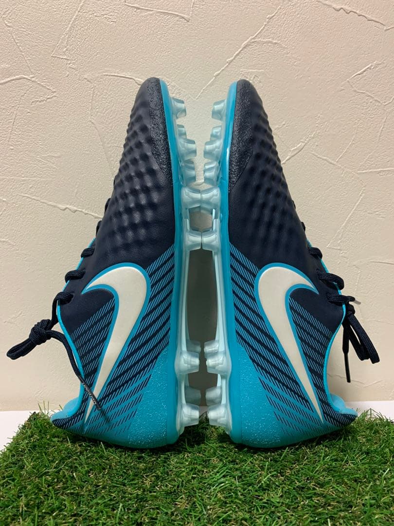 ナイキ　マジスタオーパス2 HG 26cm