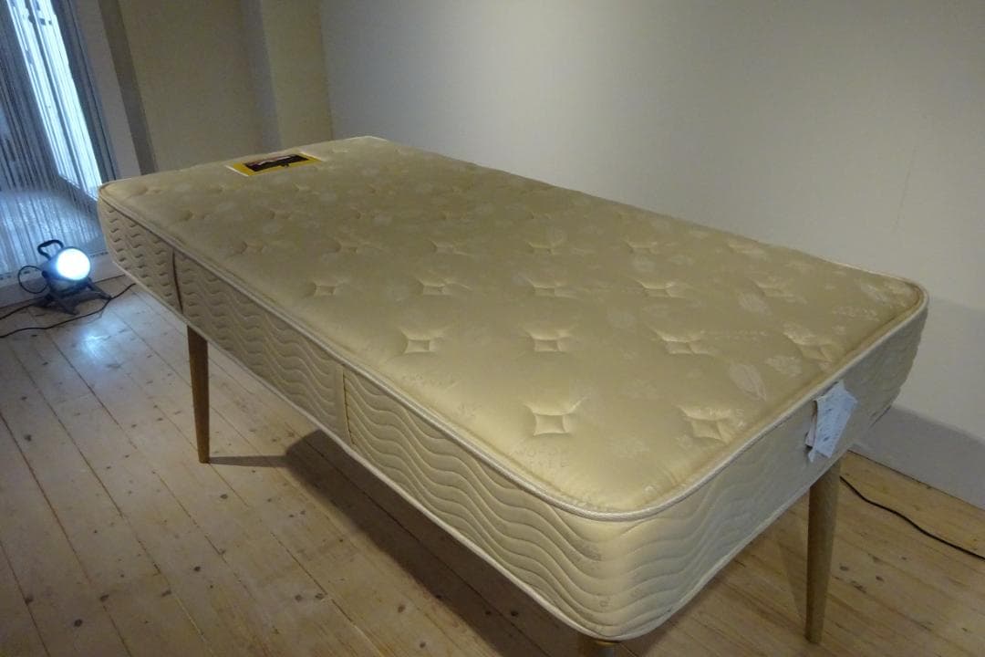 SIMMONS×TWO-ONE-STYLE　シングルマットレス　展示品