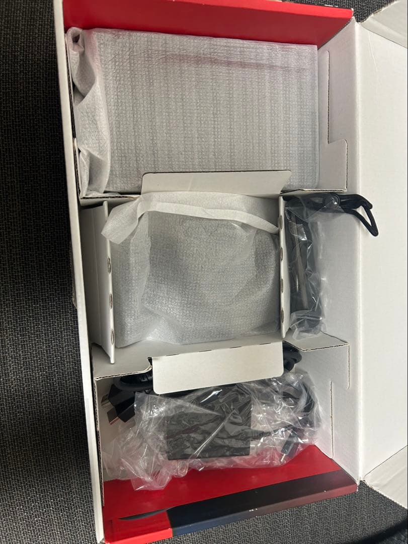 Nintendo Switch 本体 赤・青 Joy-Con/本体ケース付き