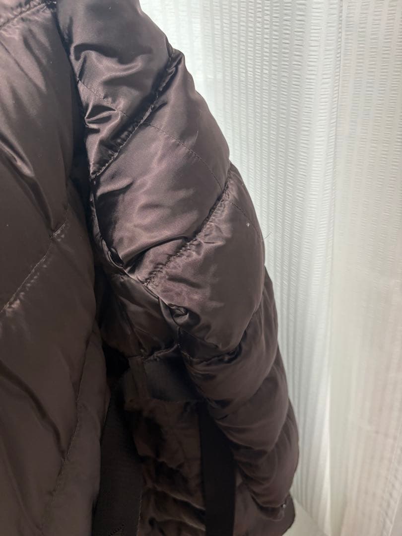 プラダ　ダウンジャケット