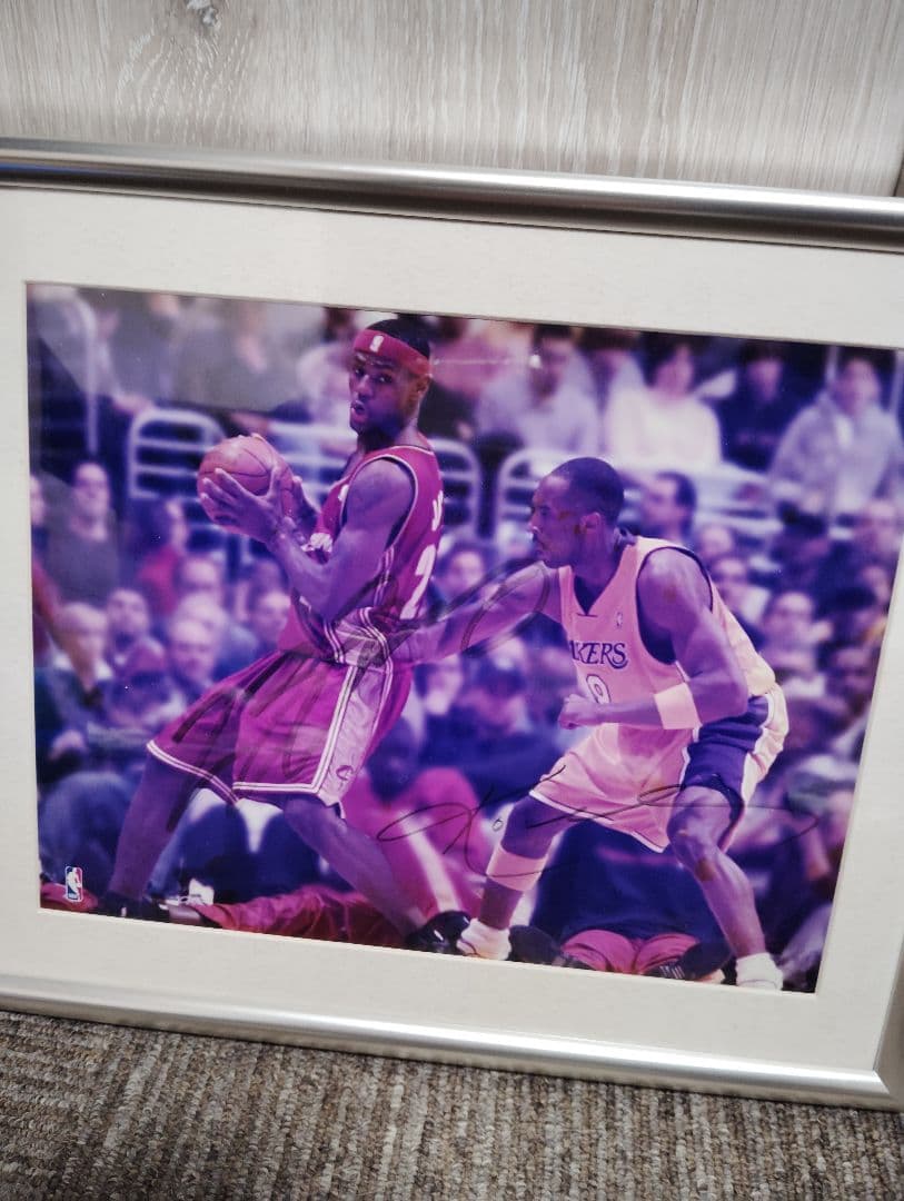 コービーブライアント / レブロンジェームズ サイン フォト LCG証明書